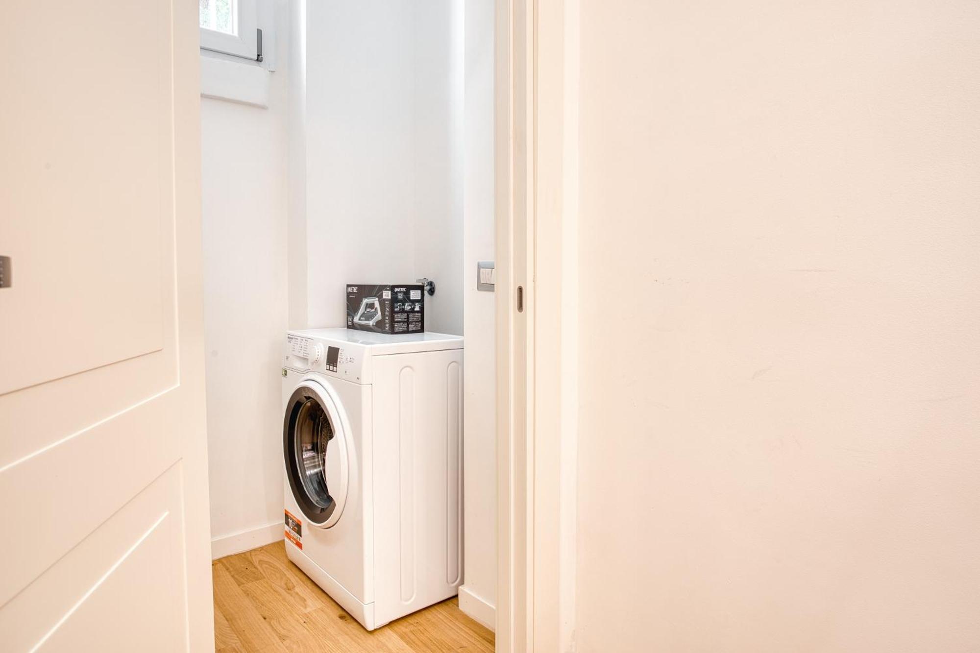 Walk To Navigli - Via Gola - 2 Bedrooms Apt Milano Eksteriør billede