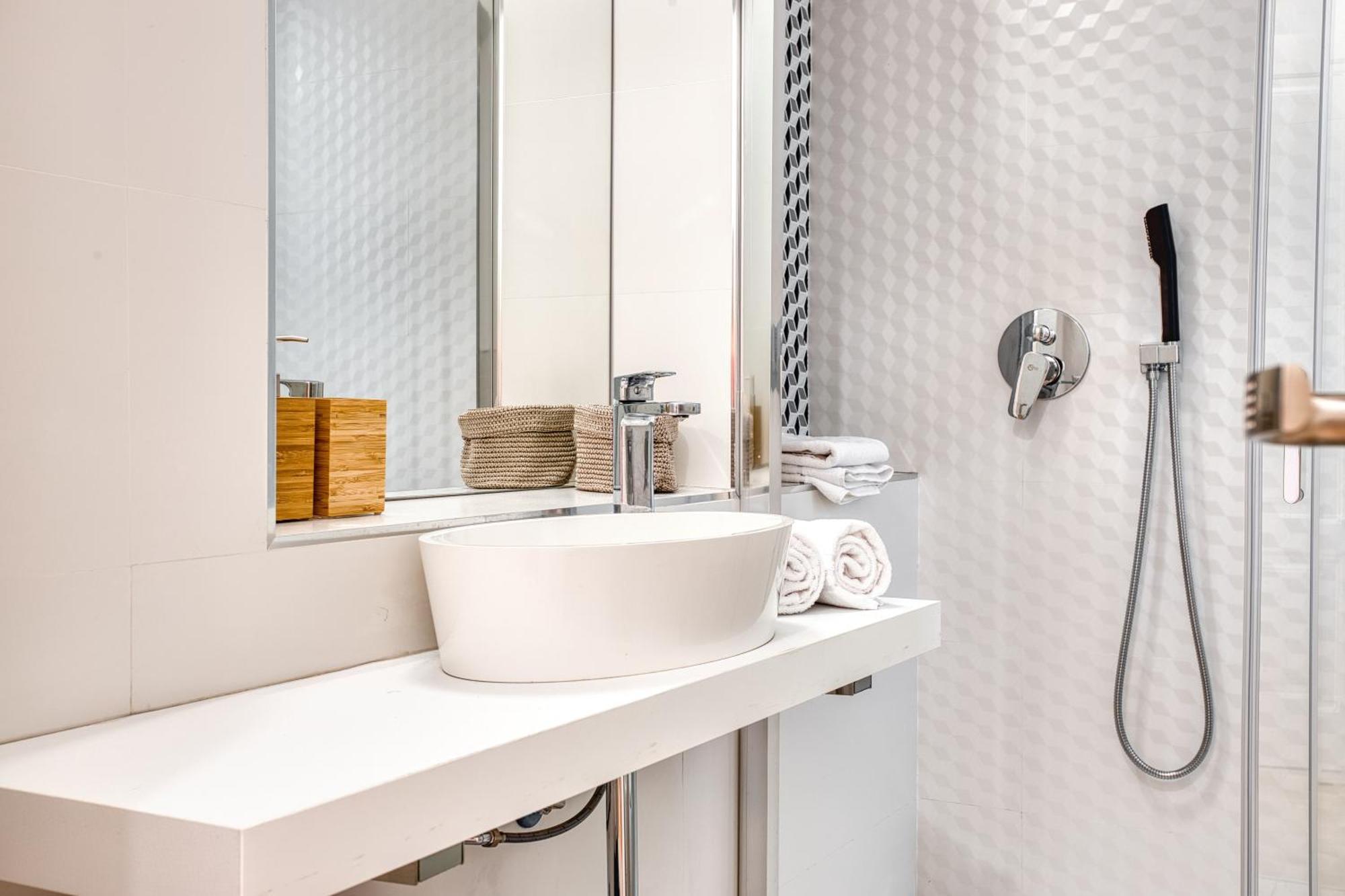 Walk To Navigli - Via Gola - 2 Bedrooms Apt Milano Eksteriør billede
